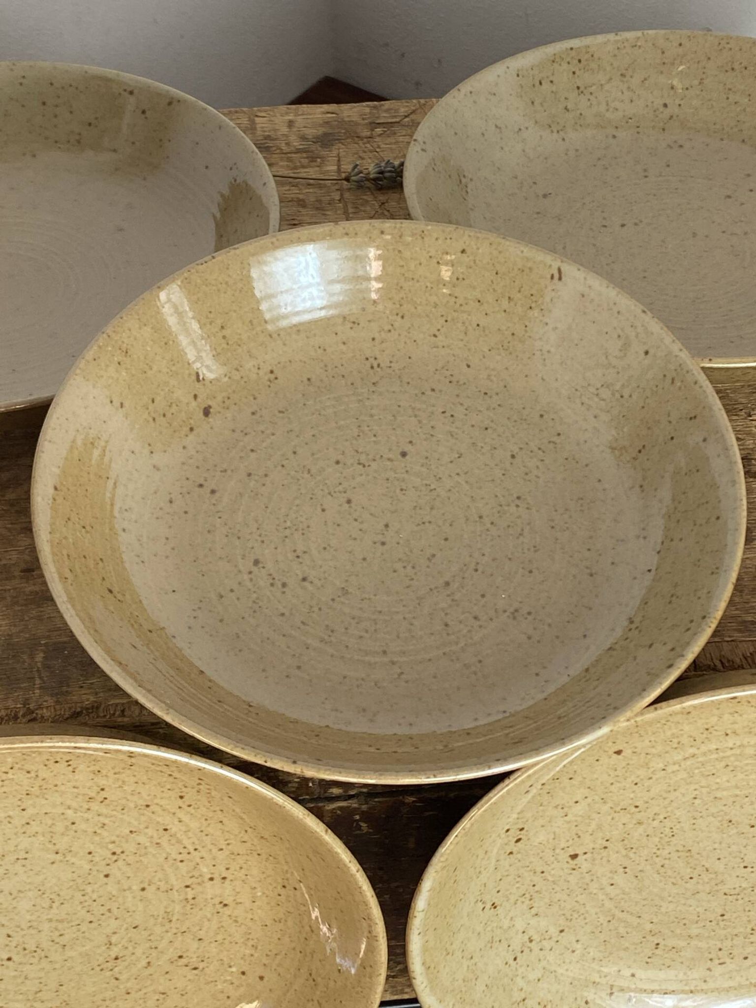 Assiettes creuses , grès du Manoir