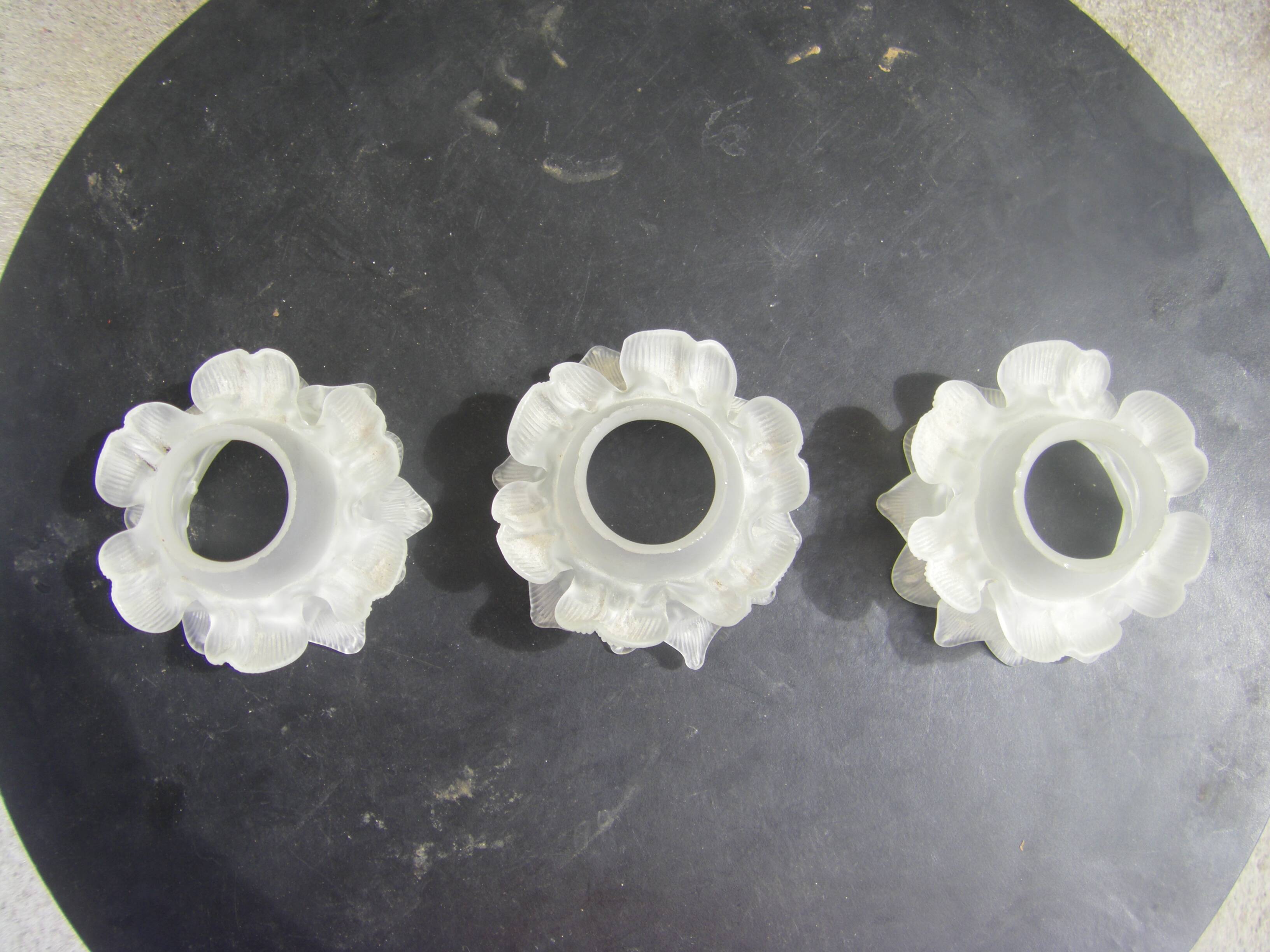 Set of 3 old art deco tulips in glass paste