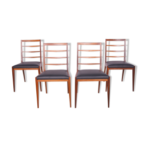 ensemble de quatre chaises