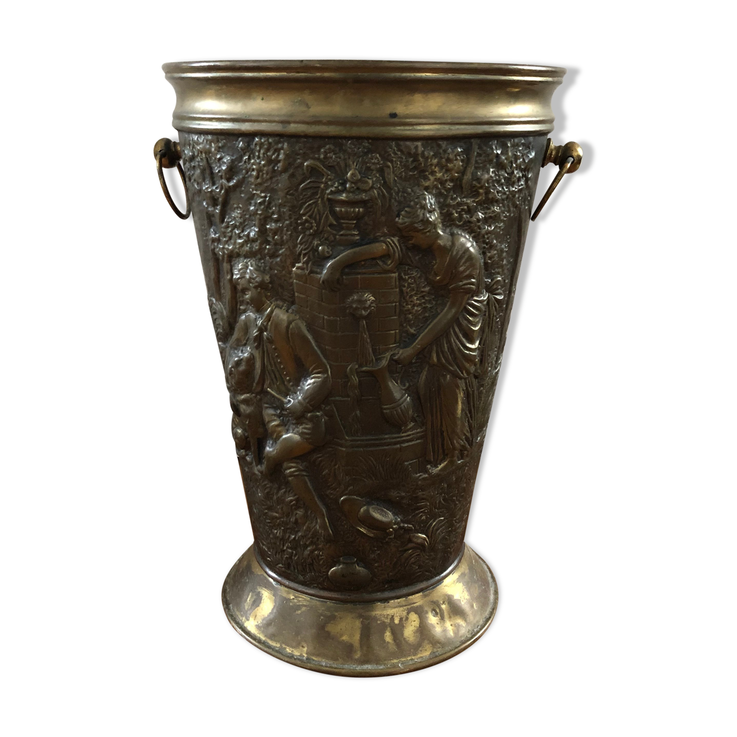 Copper umbrella door pushed back