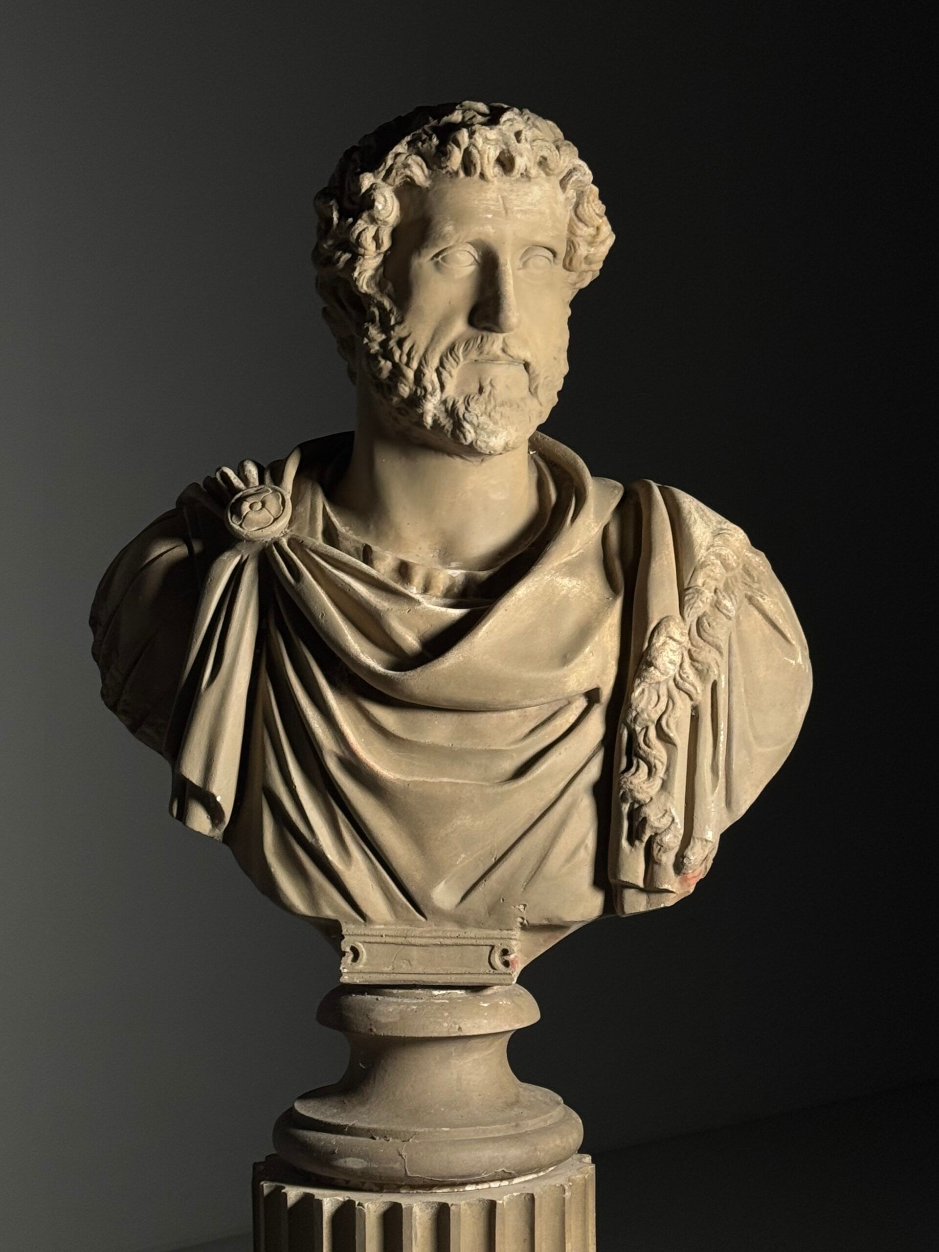 Bust of Antoninus Pius on pedestal