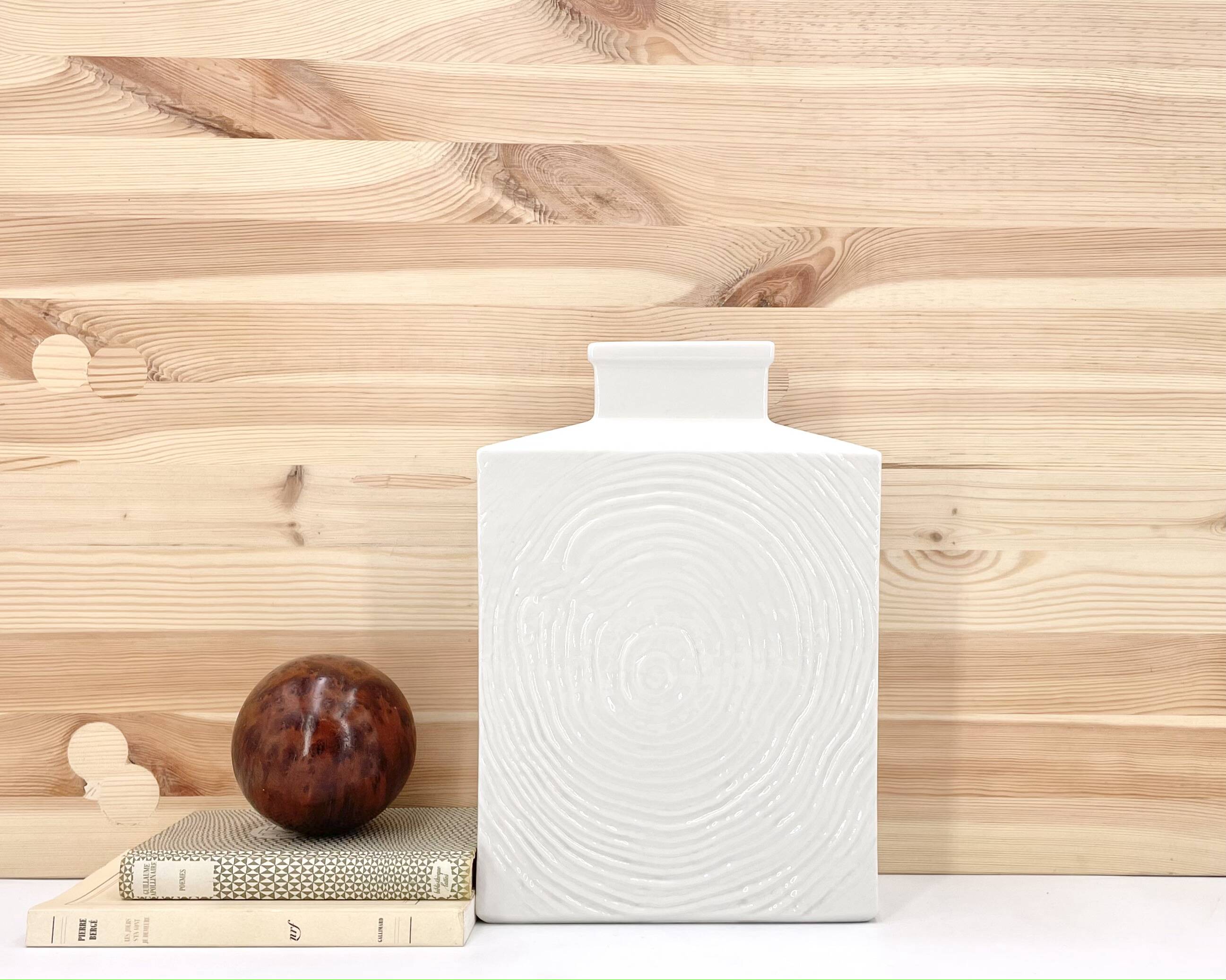 Sgrafo Modern white minimalist porcelain vase, 1960s