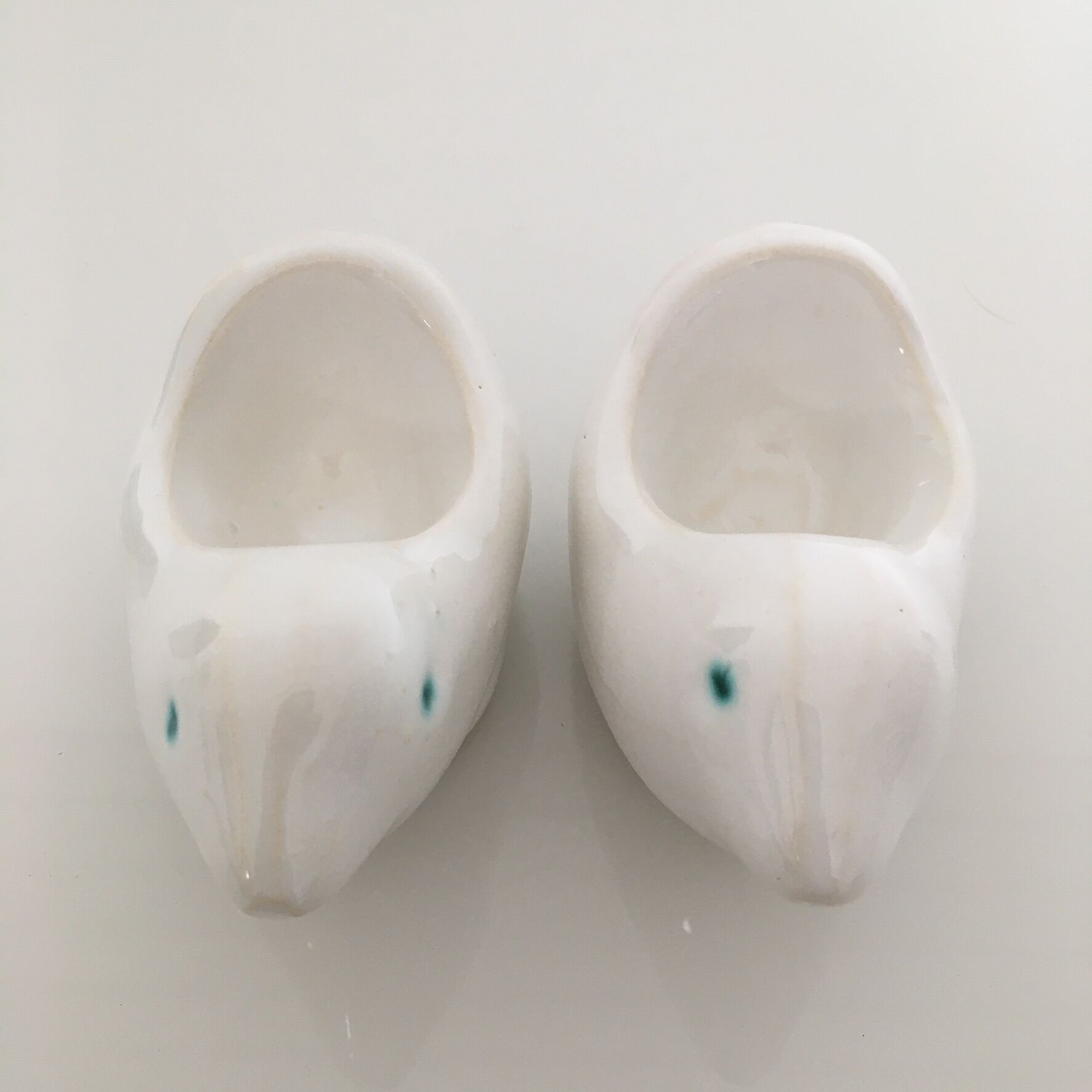 Pair of bird egg cups