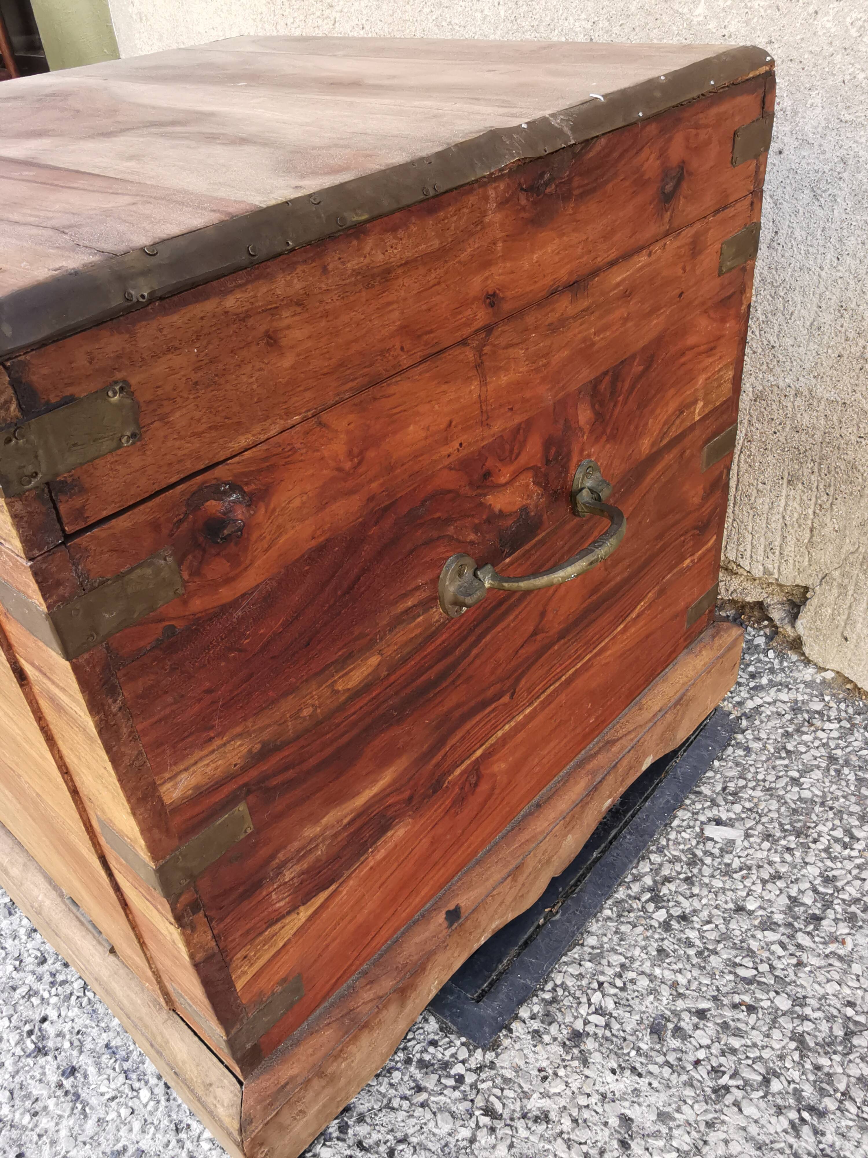 Old chest made of rosewood of the Indies
