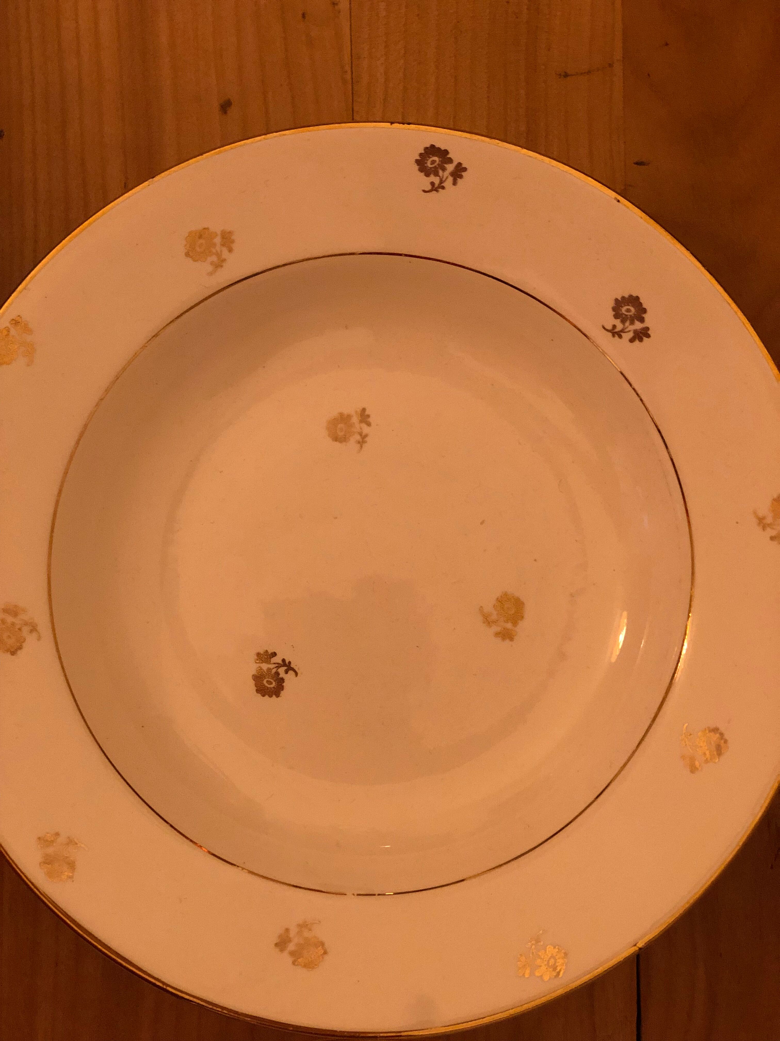 6 soup plates the Amandinoise