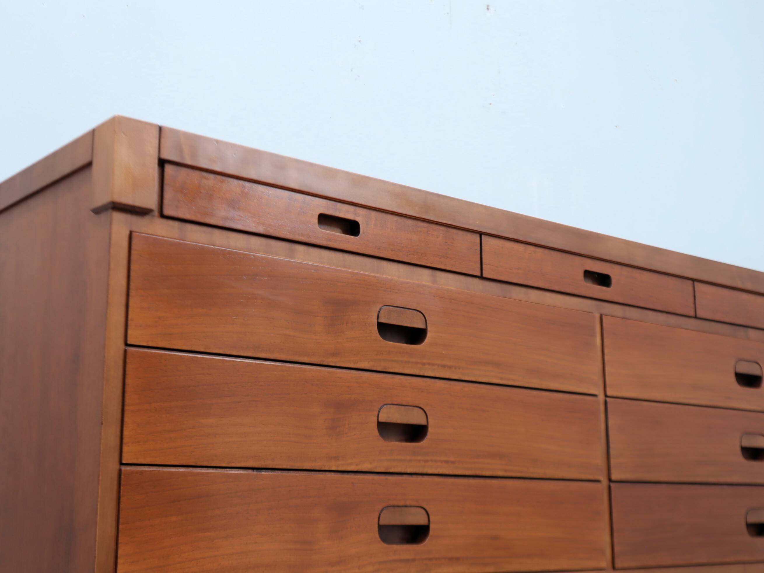 Italian Mid-Century Rationalist Walnut Multi-Drawer sideboard 1970s