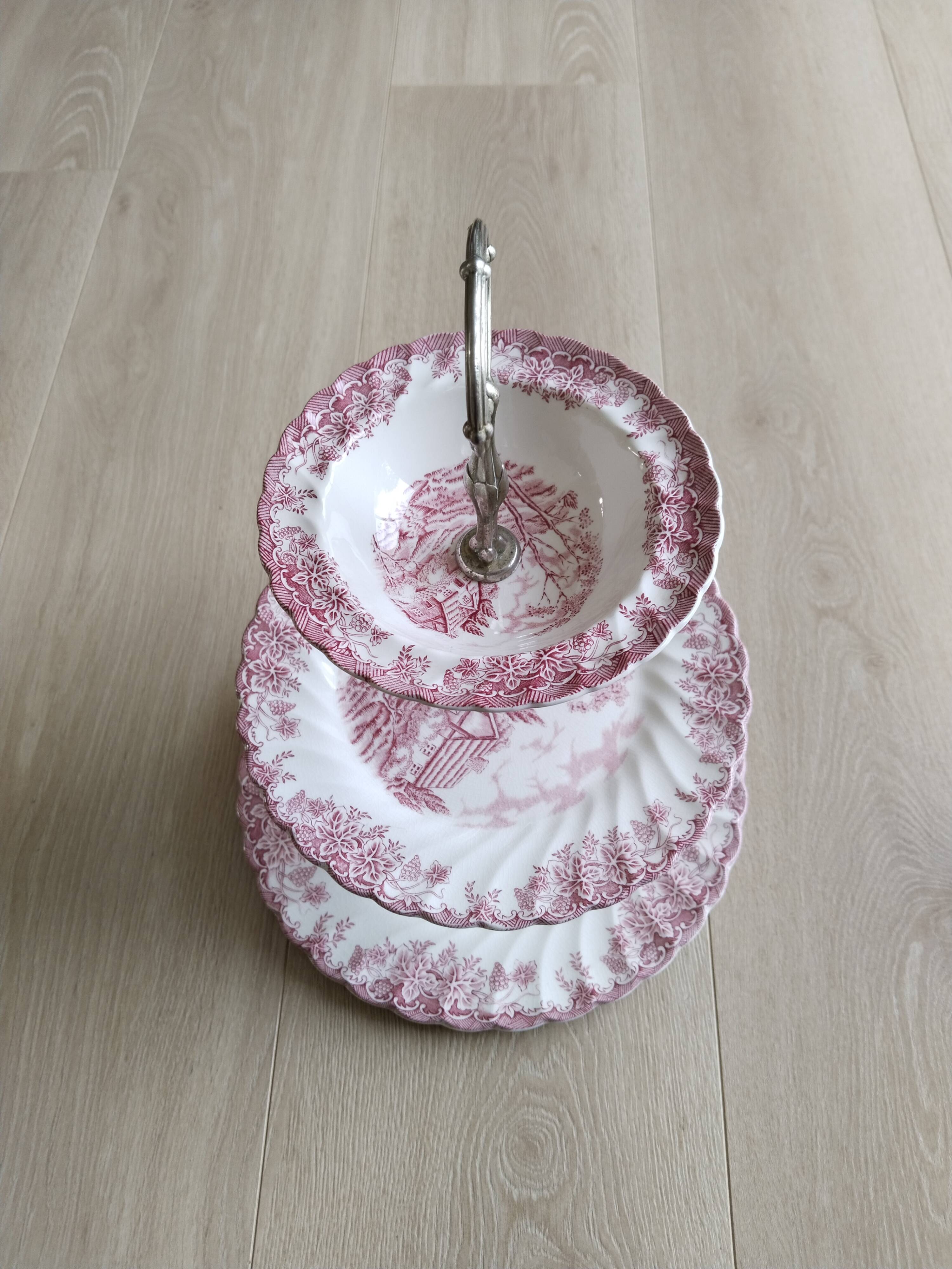Cake display, earthenware servant from Myott, The Brook, English porcelain