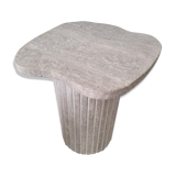 Alpha irregular side table in natural travertine - ribbed foot - L: 40 / H: 50cm