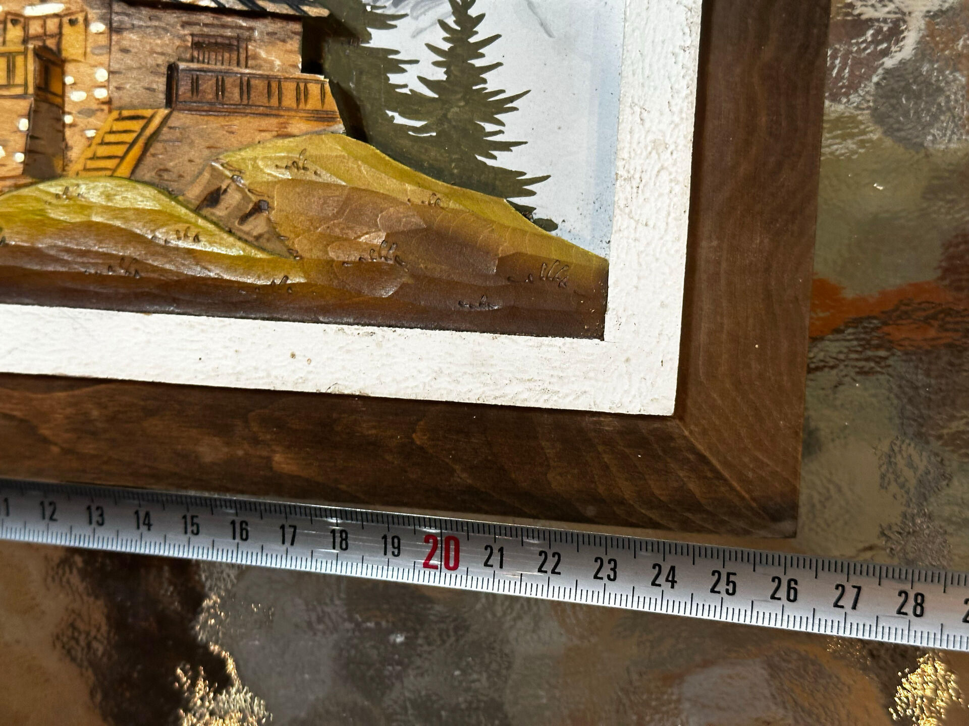 Carved and painted wooden Alpine panel signed 18 / 26 cm
