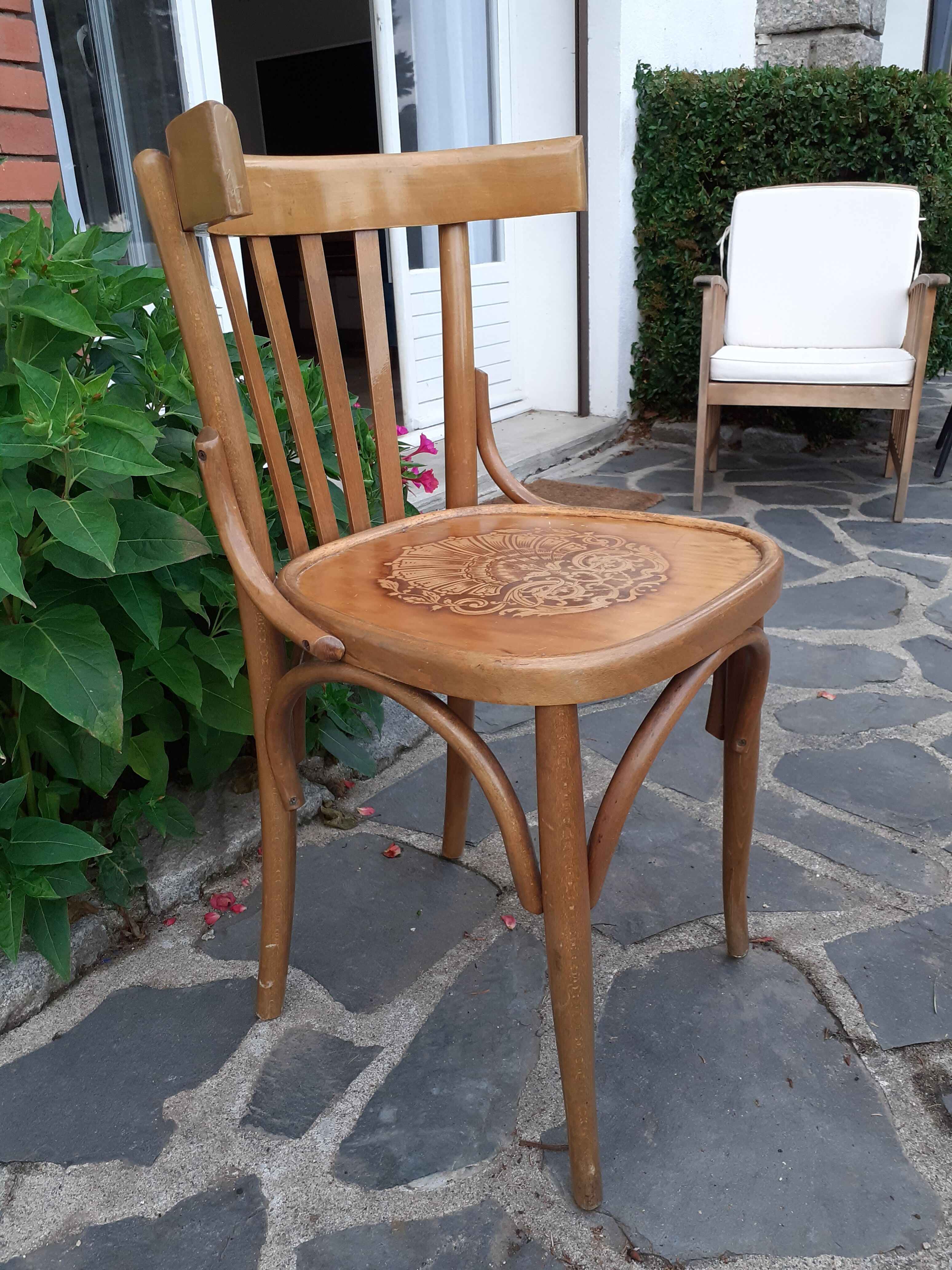 Bistro chair