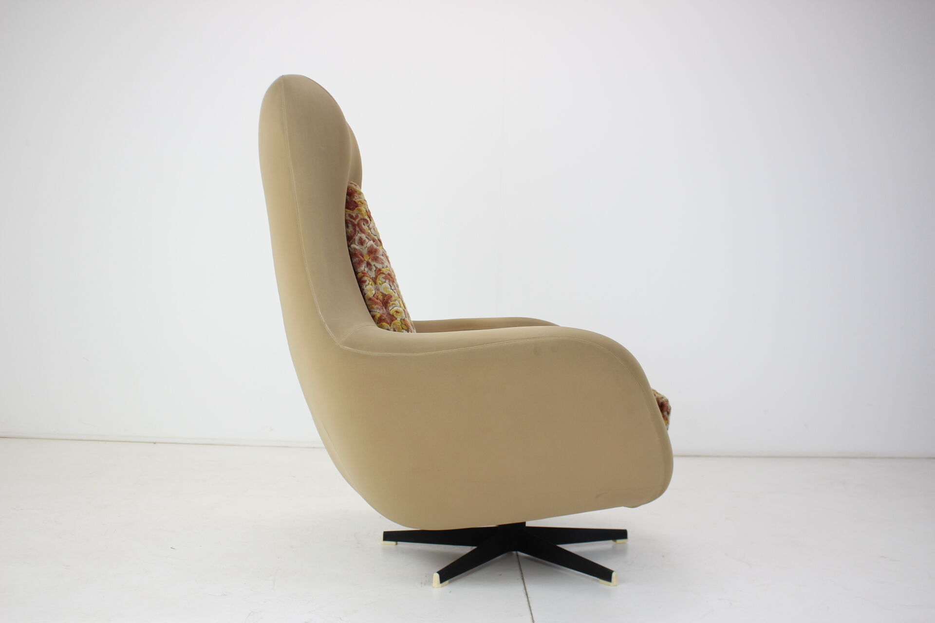 Swivel Chair / Siesta, 1970s Cechoslovakia