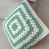 Coussin crocheté fait main – Style vintage bohème 🌿
