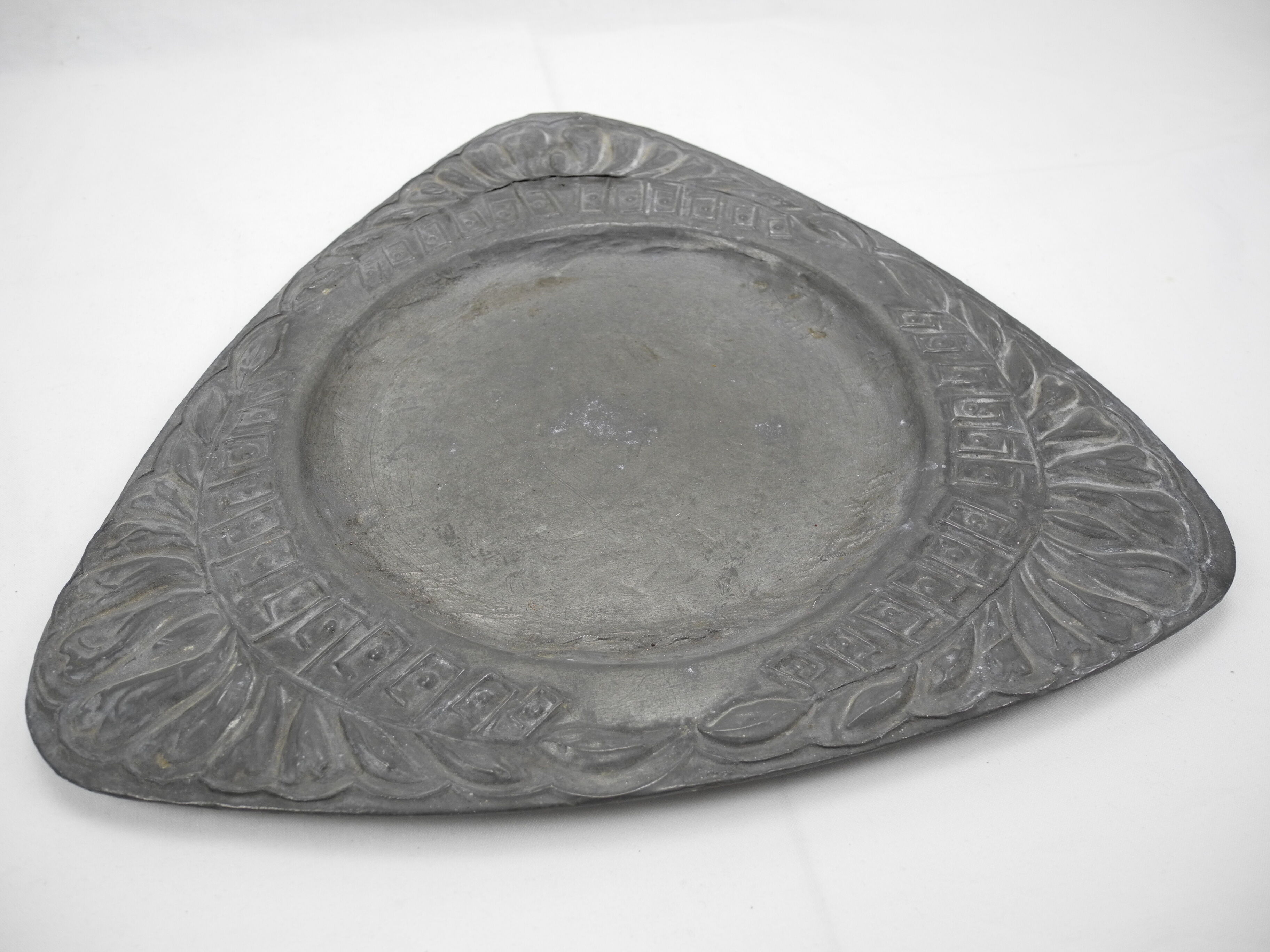 Old zinc flower pot saucer tin old zinc flower pot base