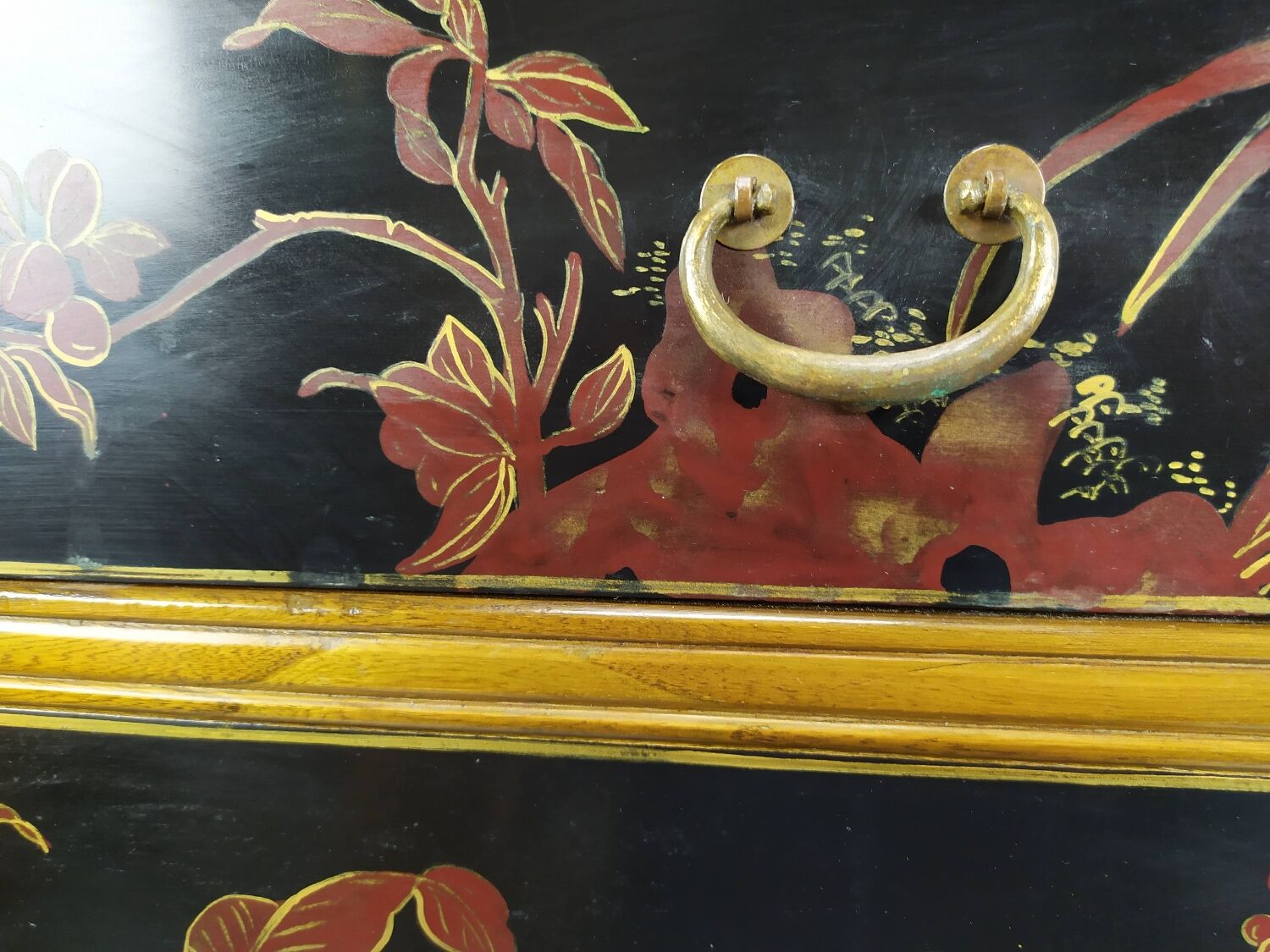 Japanese lacquer chiffonier