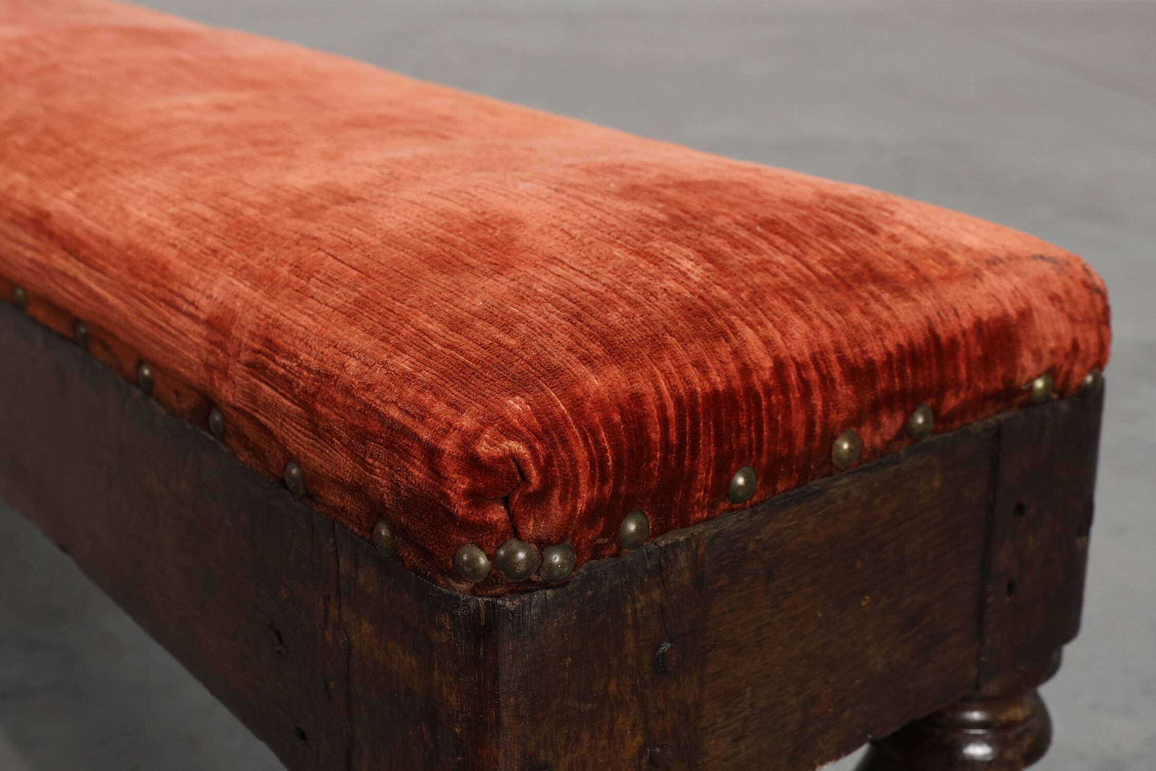 Rustic Oak Farmhouse Bench with Beautiful Patina, France ca. 1820
