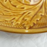 Assiettes en barbotine Gien