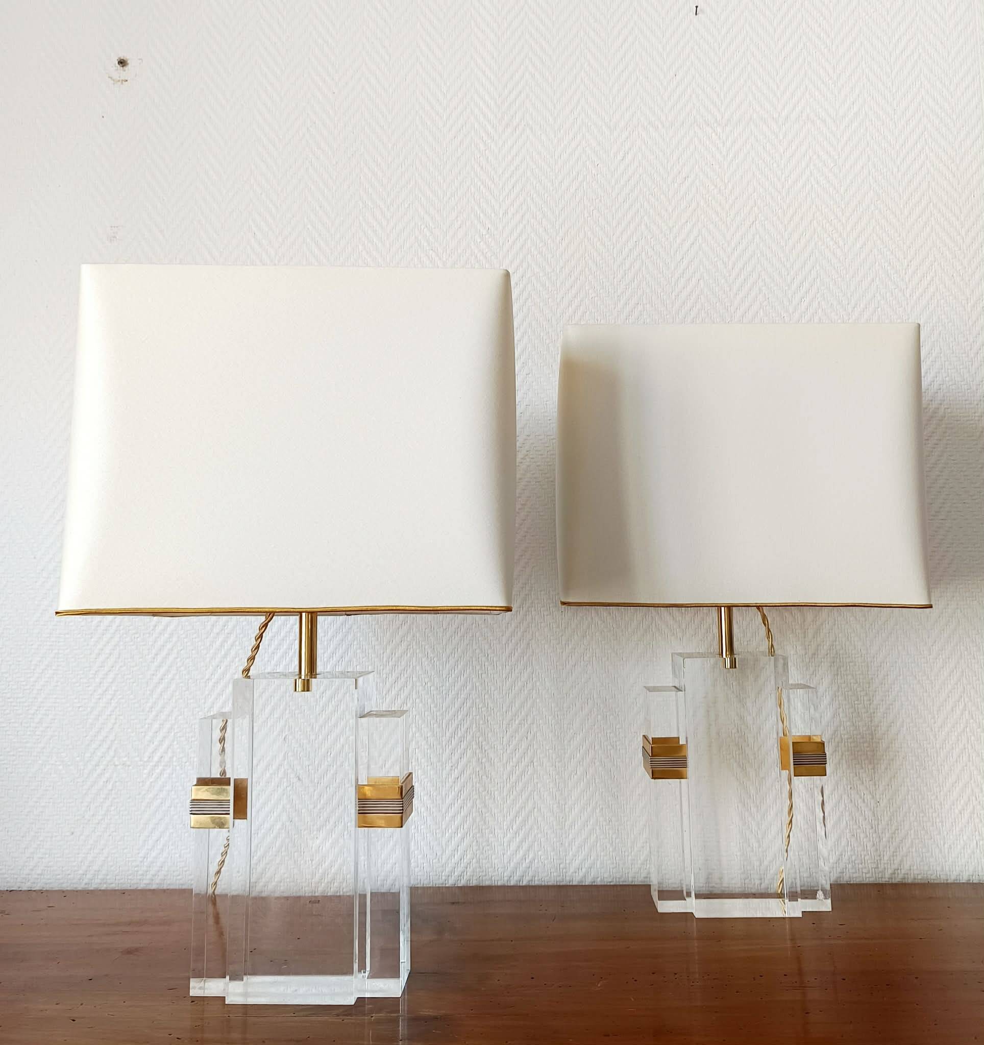 Pair of plexiglass lamps Hollywood Regency 1970