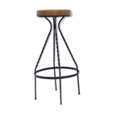 Footswith e.g. wrought iron feet and 60s vinyl seating