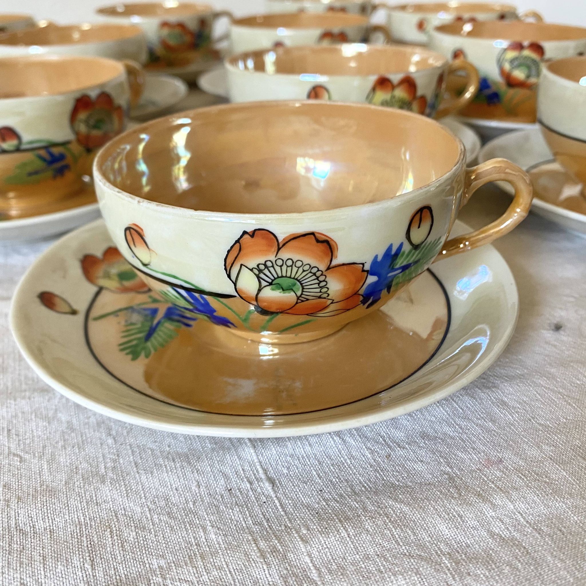 Fine mother-of-pearl and floral porcelain cups, Japan