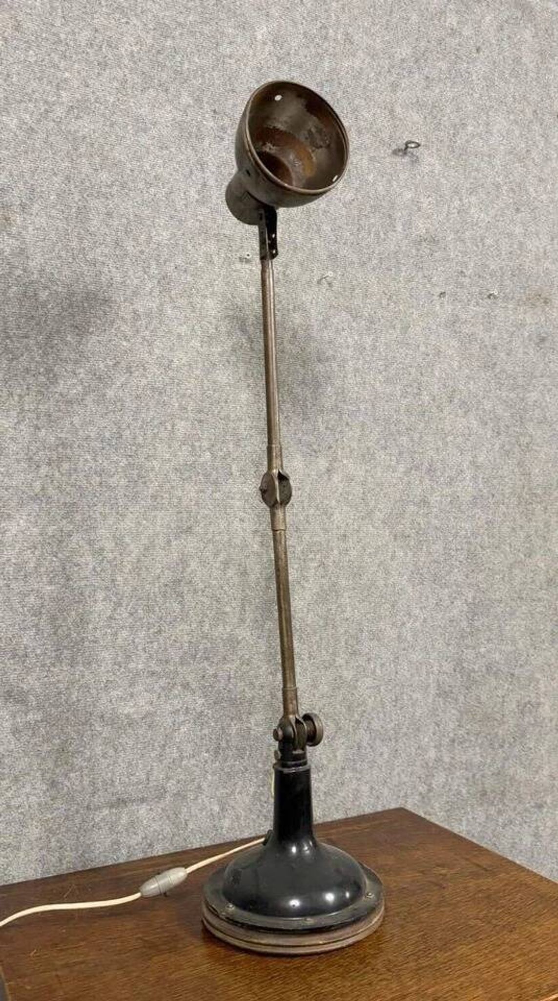 20th Century Industrial Design: Very Large Articulated Arm Lamp