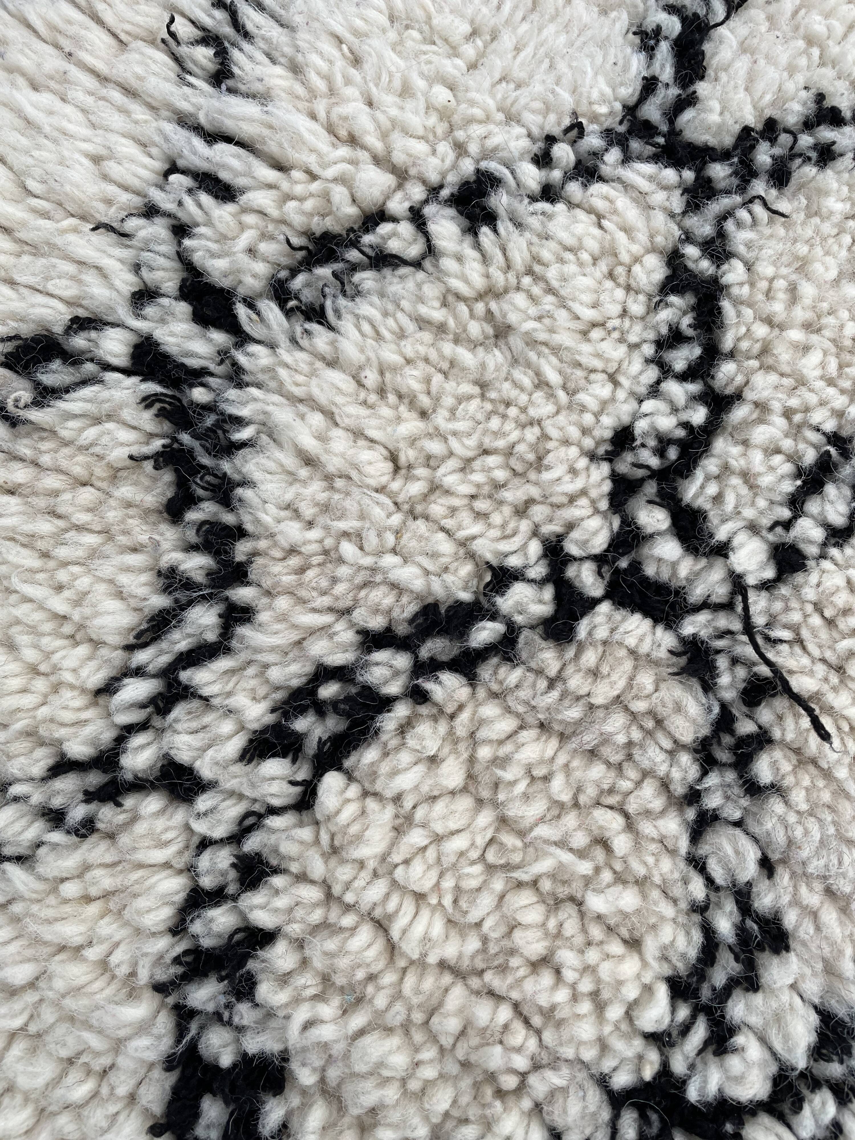 Carpet berbere beni ouarain 115x200 cm