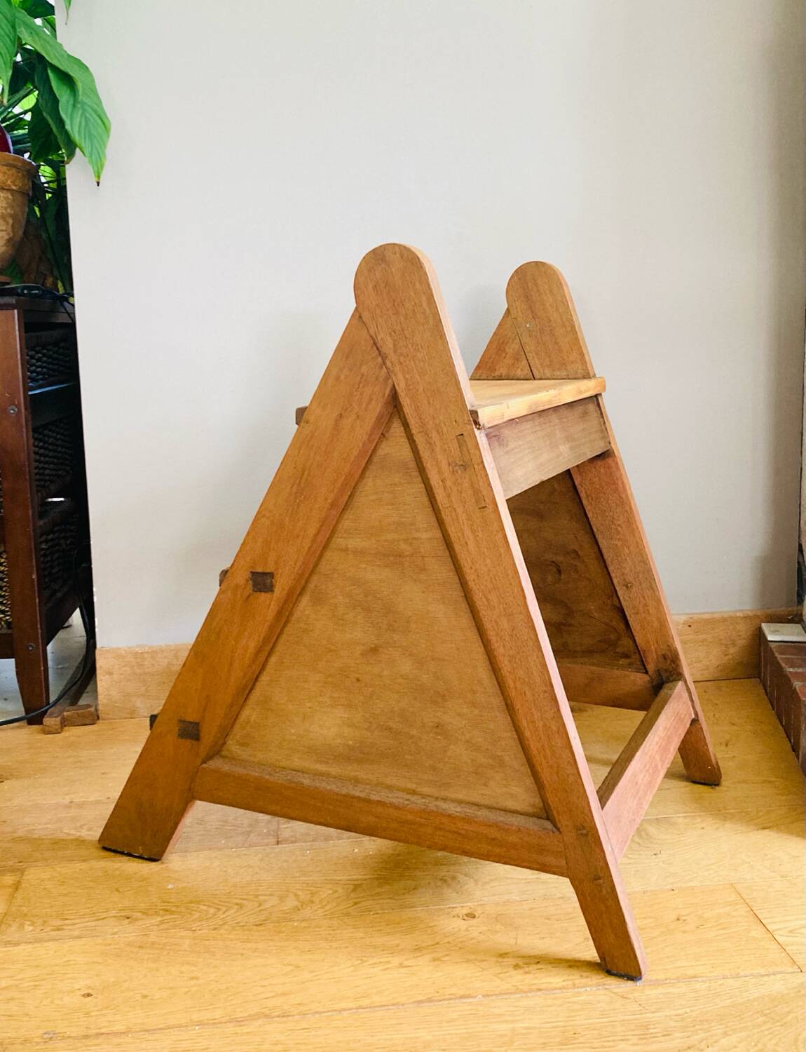 Closed staircase from the mid-20th century, mortise joints