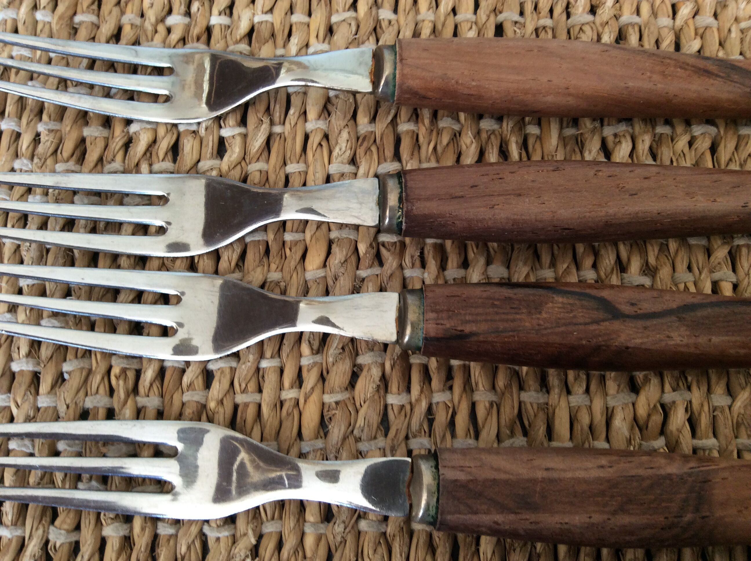 6 forks