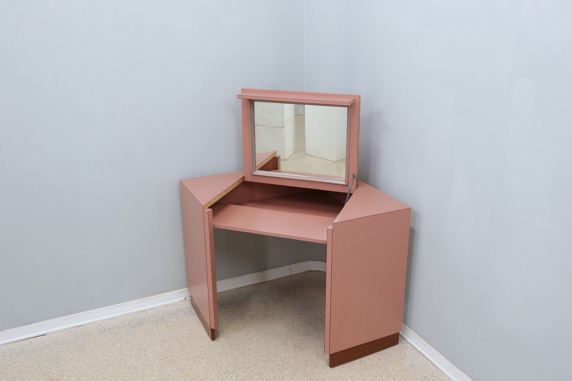 Coiffeuse vintage pétineuse vintage 1960 Memphis
