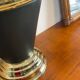 Lampe de salon vintage noire et laiton
