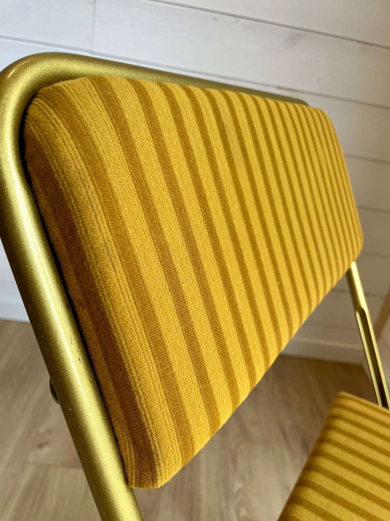 Set of 4 vintage Lafuma CHANTAZUR folding chairs from the 70s in mustard.