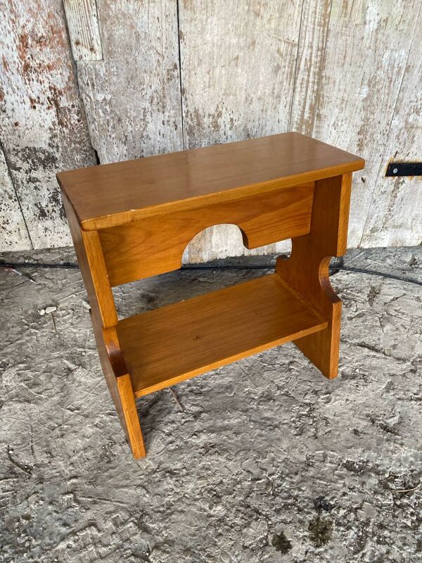 Meuble d’appoint, tabouret vintage en bois style brutaliste