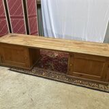 Entrance bench with storage