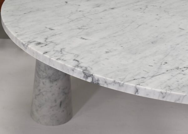 Round dining table Eros in Carrara marble by Angelo Mangiarotti for Skipper Italy 1970s