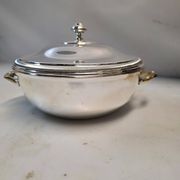 Soup tureen or vegetable dish in silver-plated metal – French silversmithing
