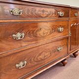 Victorian chest of drawers 19th in mahogany