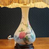 Porcelain table lamp with floral decoration