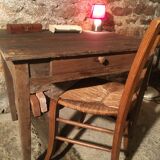 Oak/poplar side table with drawer