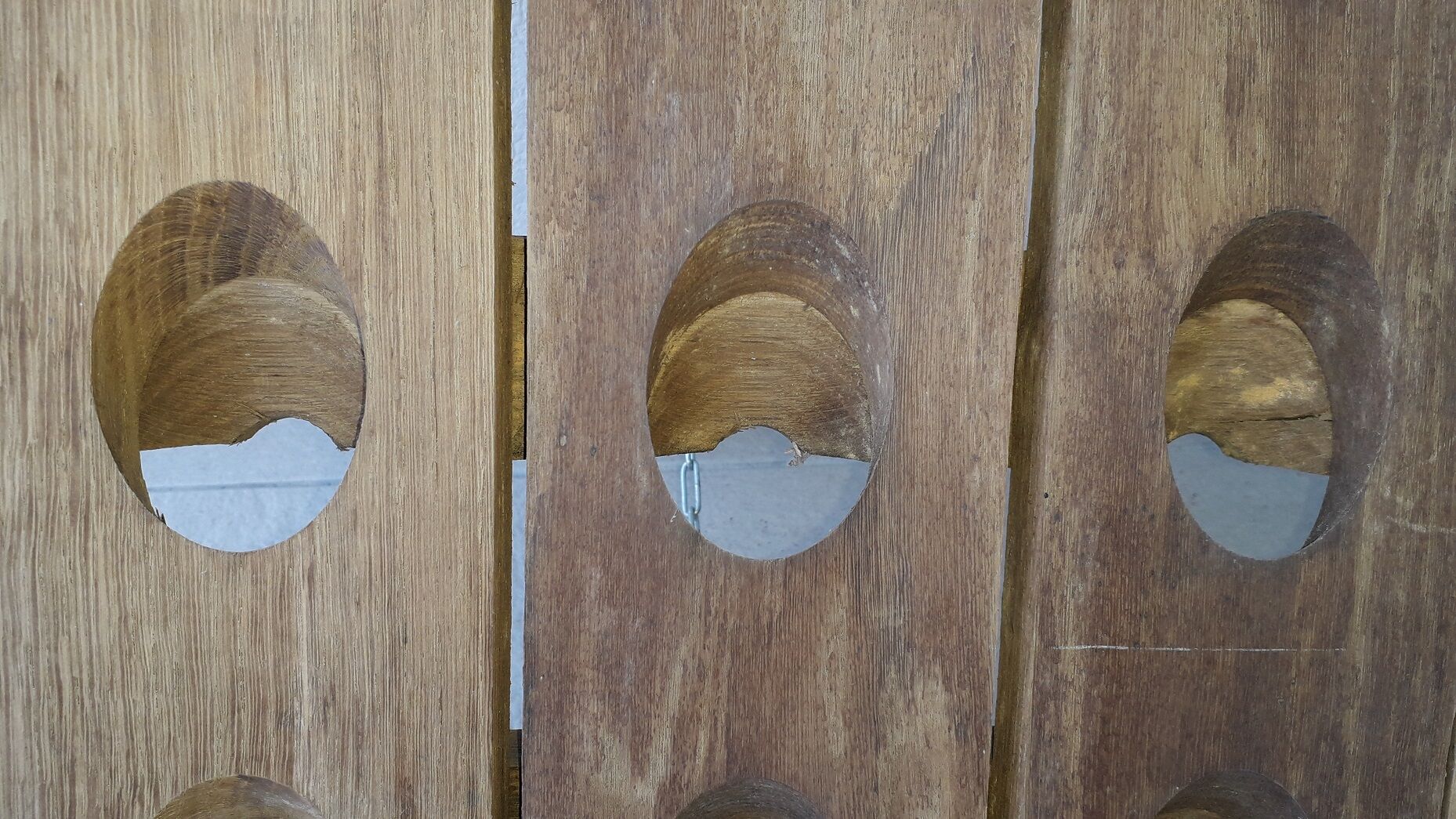 Wooden bottle holder