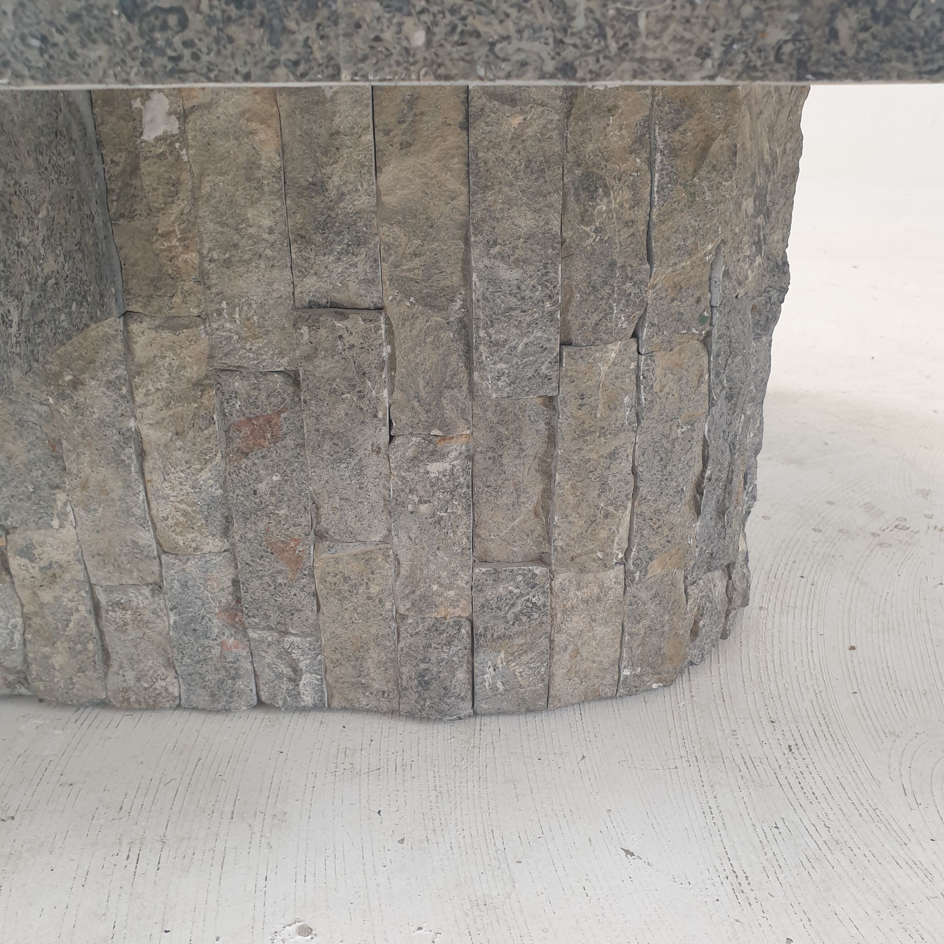 Magnussen Ponte Mactan Stone or fossil stone coffee table, 1980s