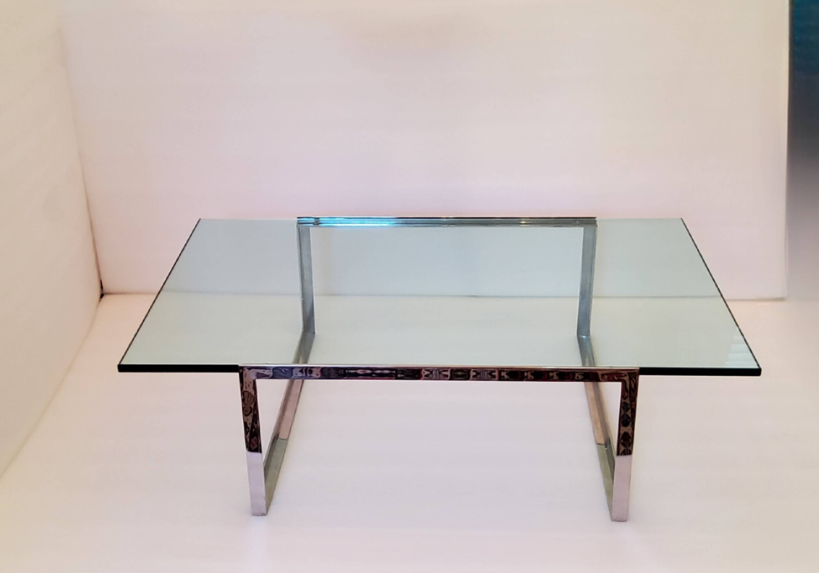 Table basse SM en acier miroir et verre KnollStudio – Design Shelton & Mind