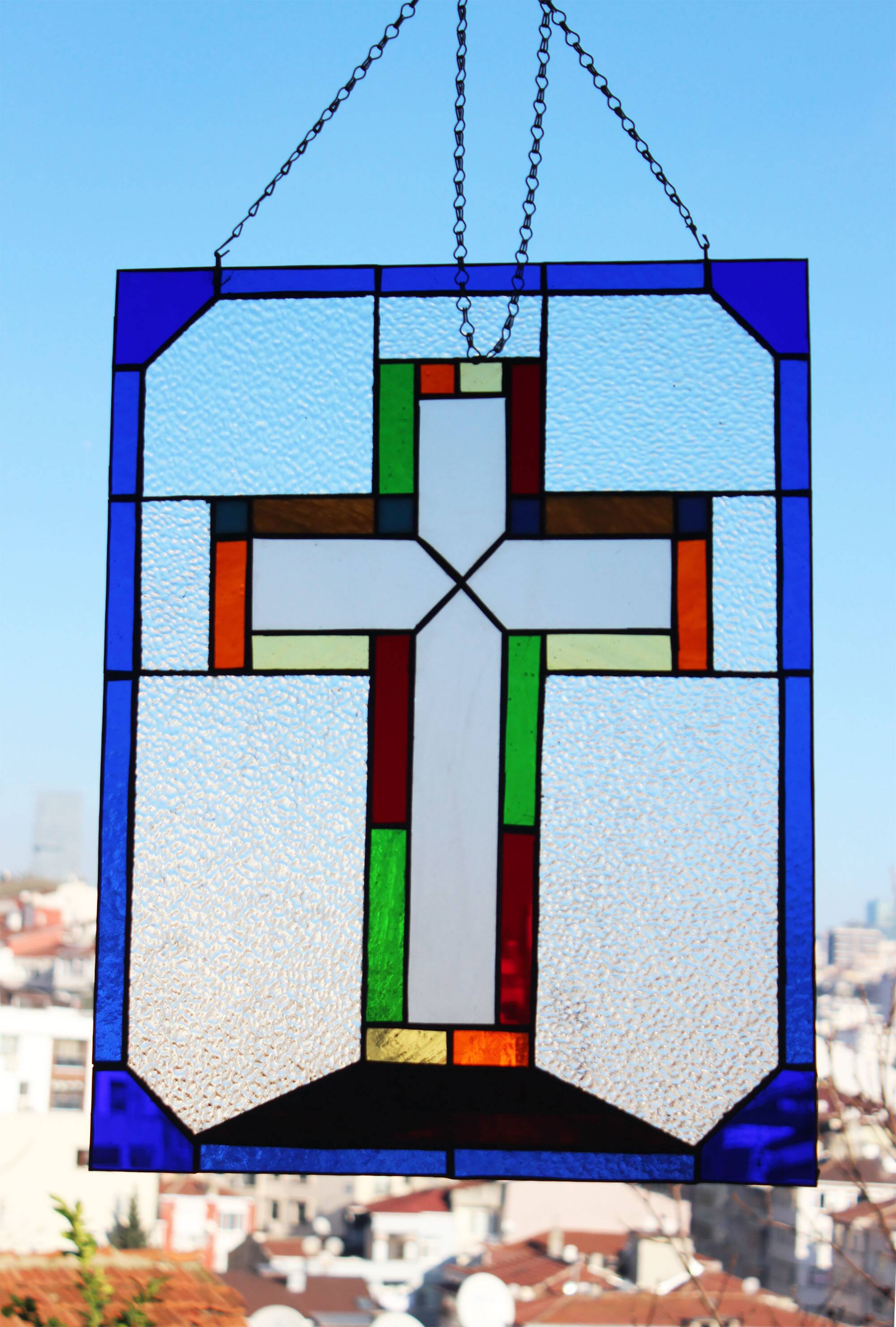 Vitrail décoratif Croix – Verre coloré fait main, 40 × 60 cm