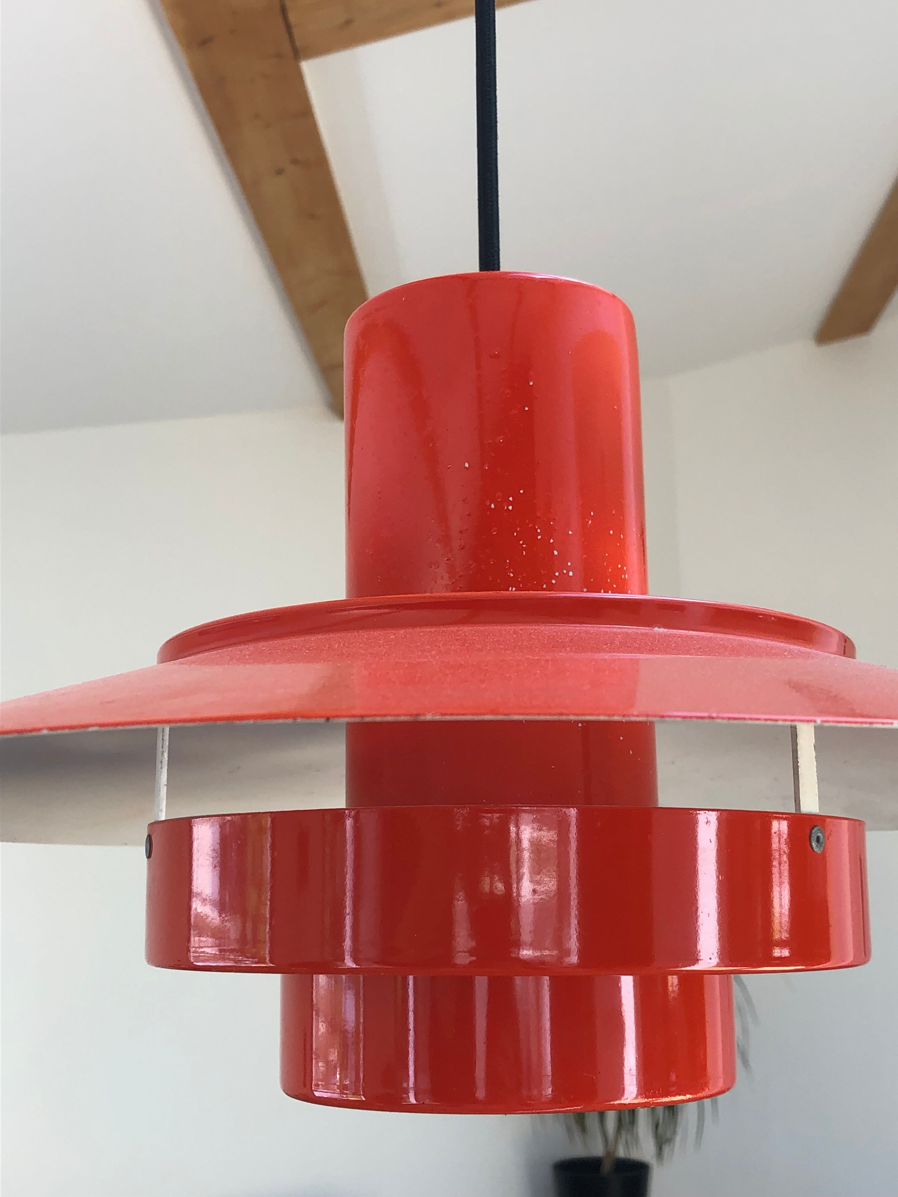 Scandinavian pendant lamp