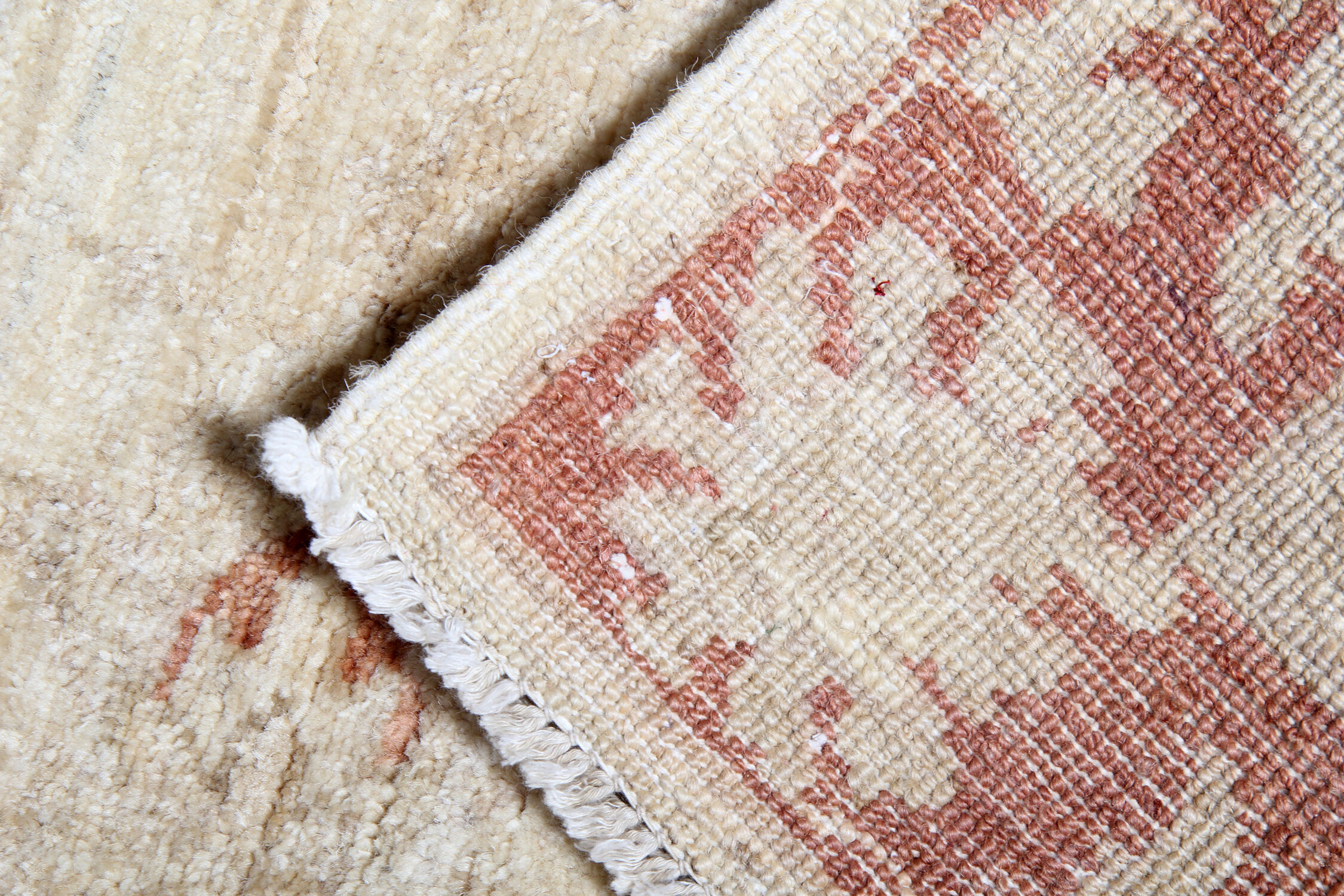 Cream Rug Handwoven Traditional Zeigler Carpet- 65x118cm