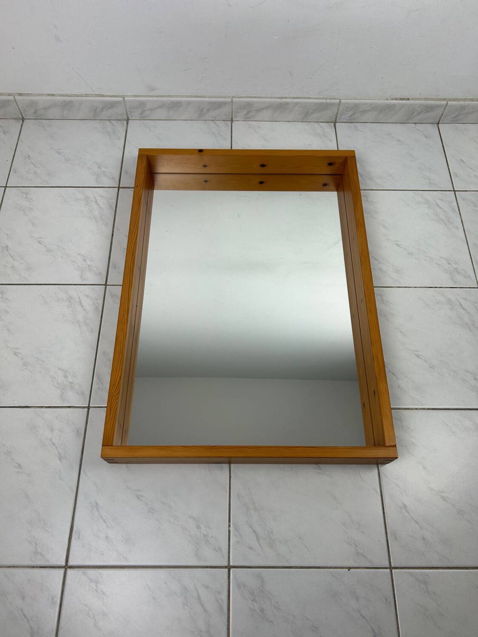 Miroir scandinave vintage en bois de pin