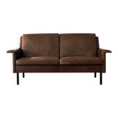 Canapé 2 places en cuir marron de style danois moderne du milieu du siècle 3330 par Arne Vodder