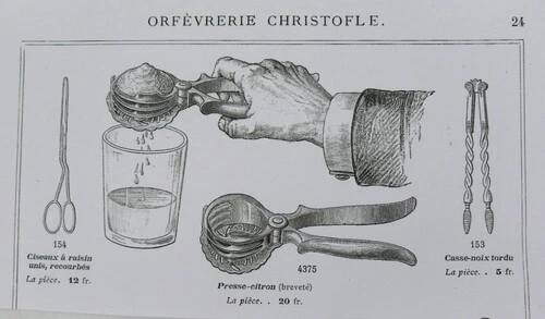 Christofle patented lemon squeezer in silver-plated metal, excellent condition.