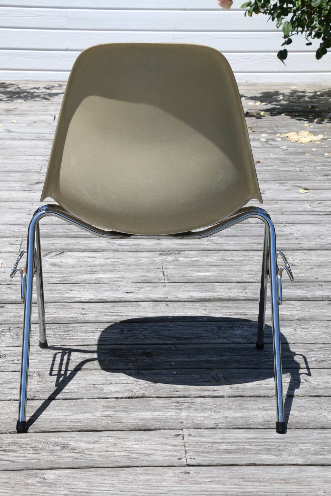 Eames cream shell chair Herman Miller