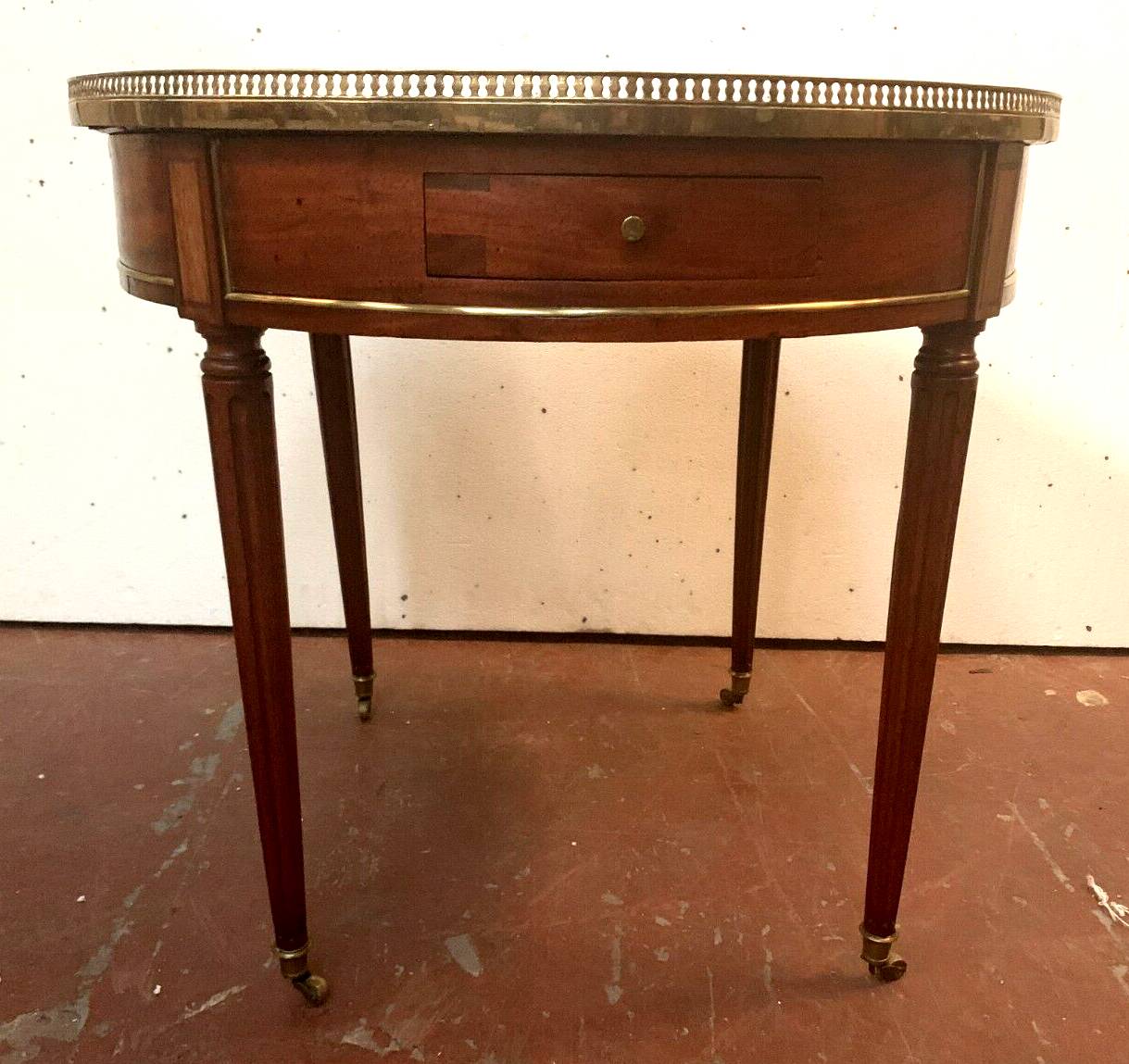 Louis XVI style hot water bottle table in mahogany and 20th century marble