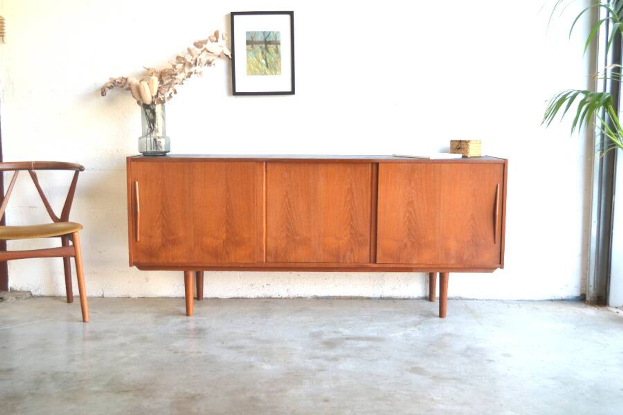 Danish sideboard – sliding doors * 181 cm