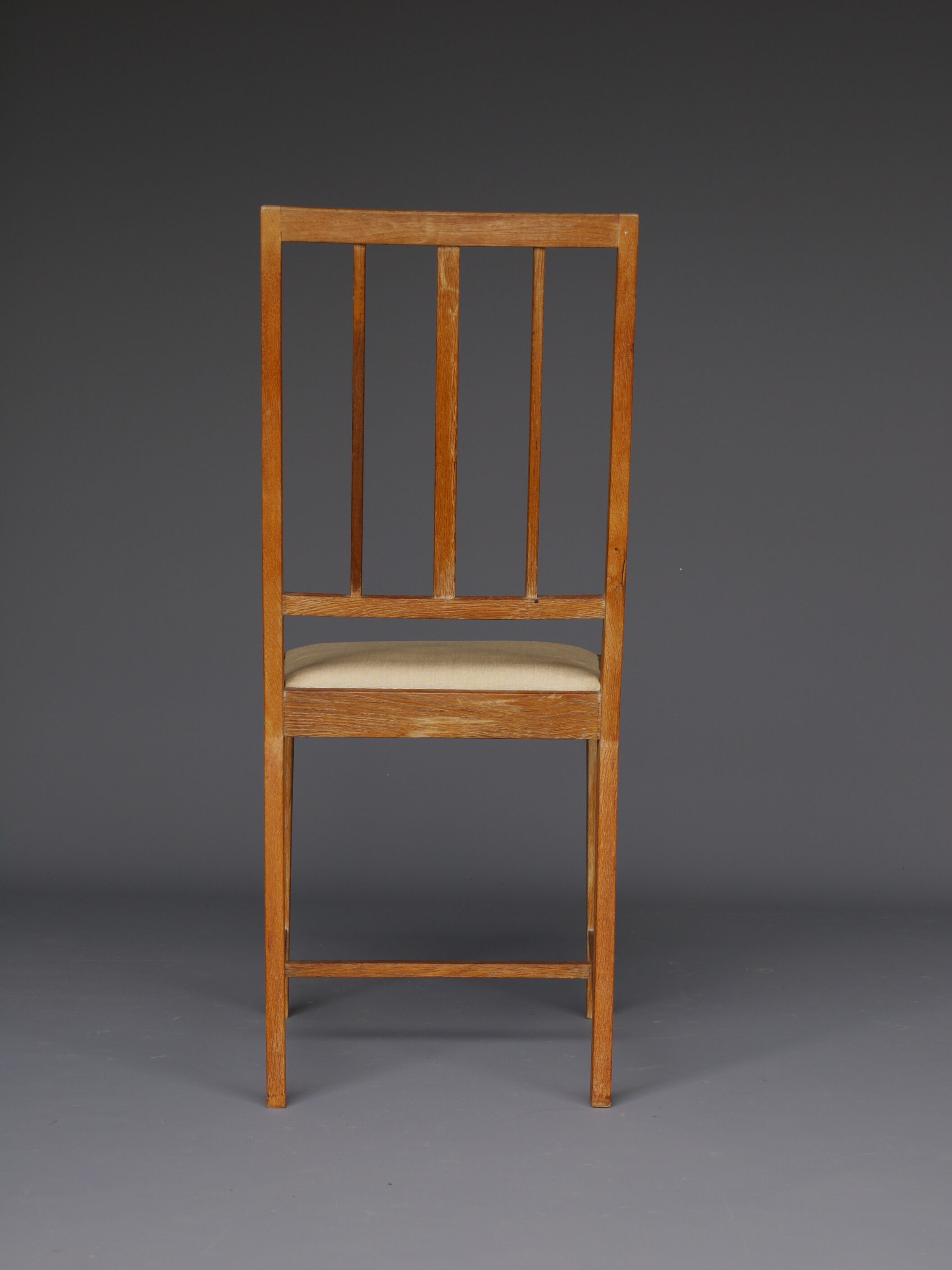 English arts & crafts oak side chair. 1930s